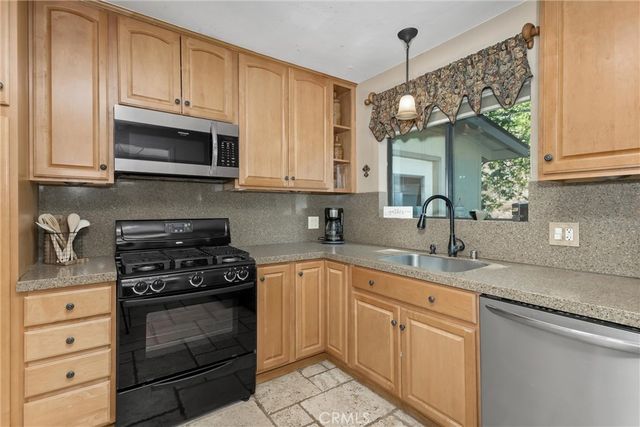 1218 Zanjero Court, Mentone, CA 92359