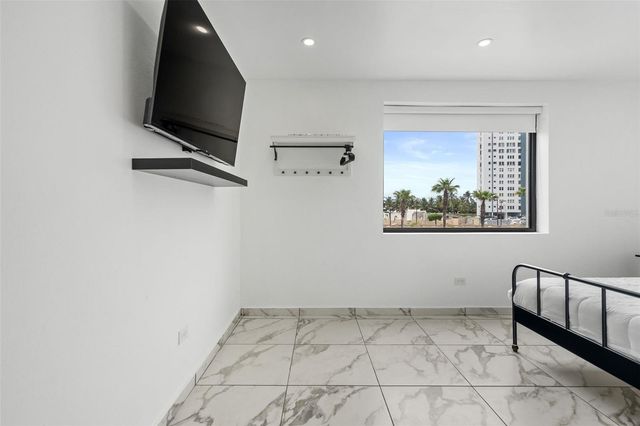1035 CALLE MARGINAL VILLAMAR, Carolina, PR 00979