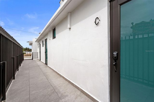1035 CALLE MARGINAL VILLAMAR, Carolina, PR 00979