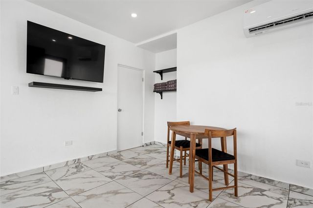1035 CALLE MARGINAL VILLAMAR, Carolina, PR 00979