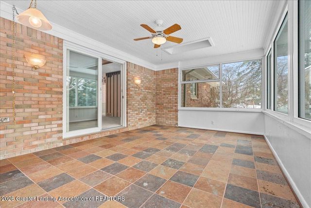 938 Applegate Lane, East Lansing, MI 48823