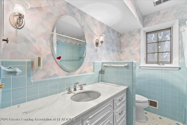 938 Applegate Lane, East Lansing, MI 48823