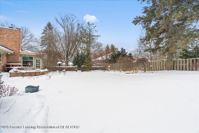 938 Applegate Lane, East Lansing, MI 48823