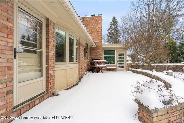 938 Applegate Lane, East Lansing, MI 48823