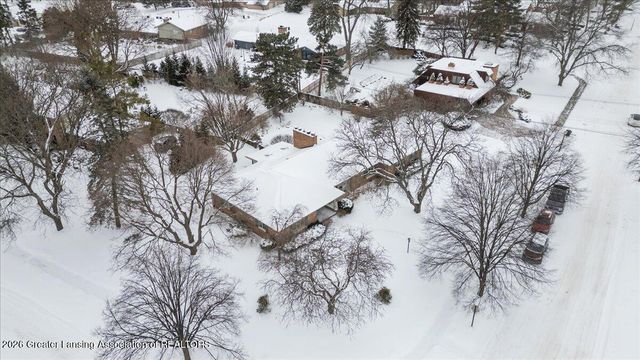 938 Applegate Lane, East Lansing, MI 48823