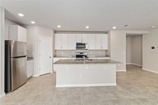 102 LOVELY COURT, Plant City, FL 33566