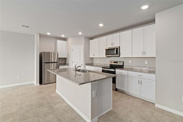 102 LOVELY COURT, Plant City, FL 33566