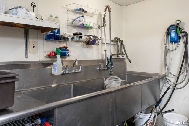 9646 US Route 20, Bridgewater, NY 13313