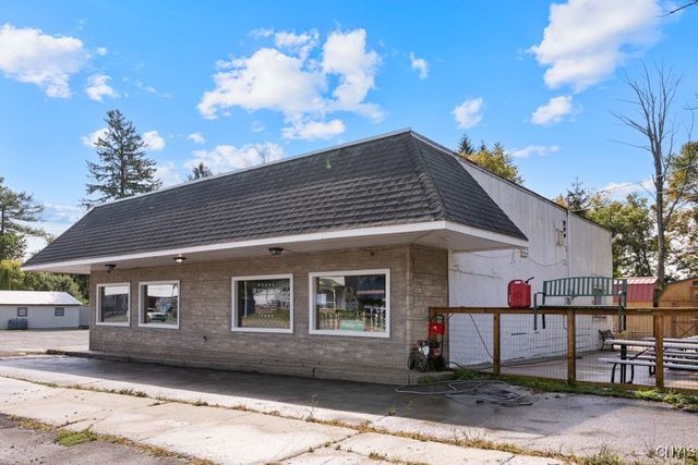 9646 US Route 20, Bridgewater, NY 13313