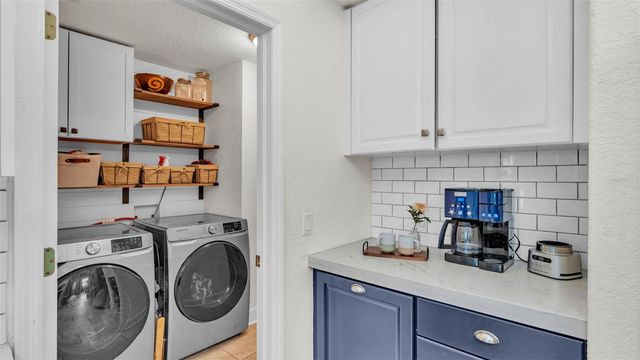 3911 SMOKE RISE COURT, Valrico, FL 33594