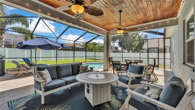 3911 SMOKE RISE COURT, Valrico, FL 33594