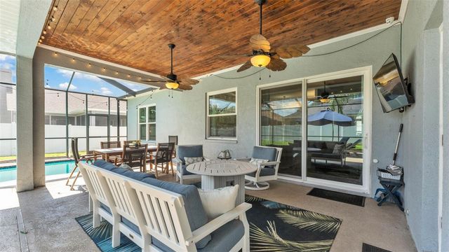 3911 SMOKE RISE COURT, Valrico, FL 33594