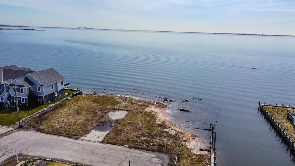 57-61 E Shore Drive, Babylon, NY 11702