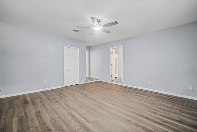 112 Lone Pine Drive, Huffman, TX 77336