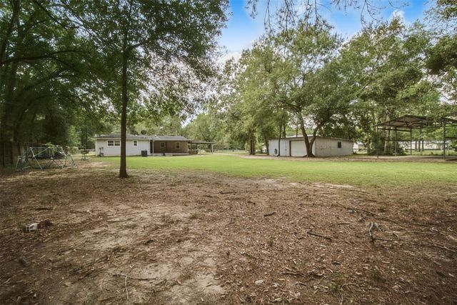 112 Lone Pine Drive, Huffman, TX 77336