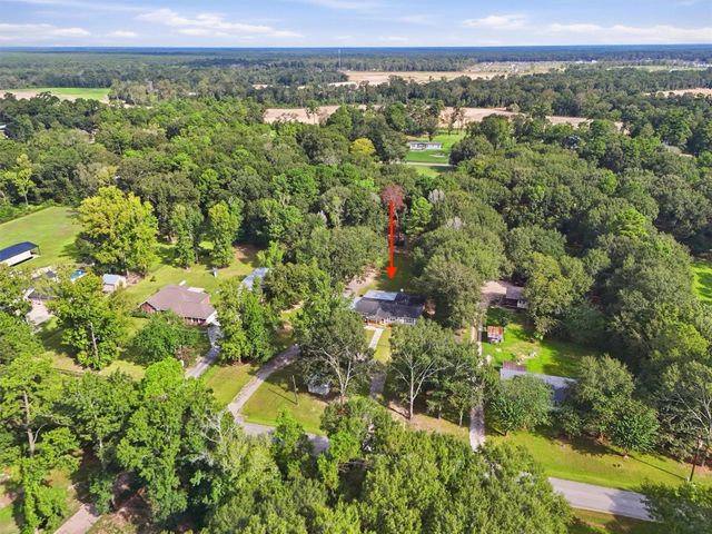 112 Lone Pine Drive, Huffman, TX 77336