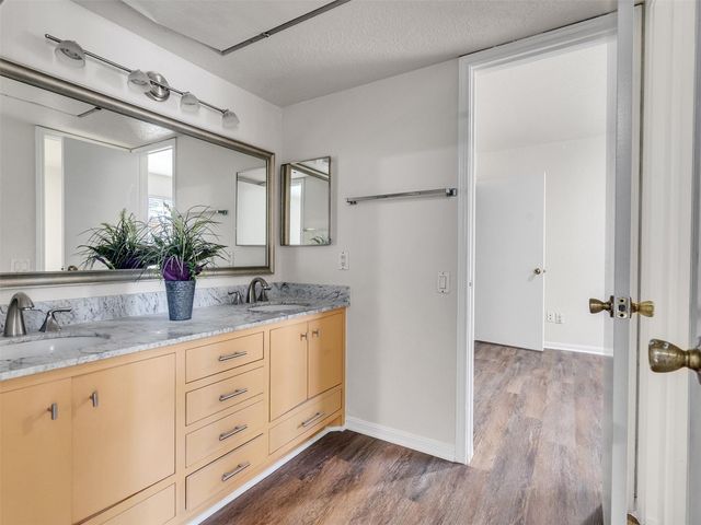 1860 White Oak Drive 333, Houston, TX 77009