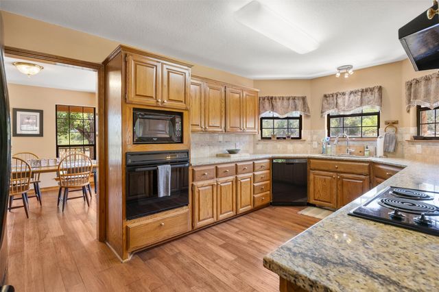 10621 Fm 150 W, Driftwood, TX 78619