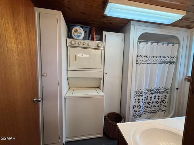1450 Cabin Way, Del Rio, TN 37727