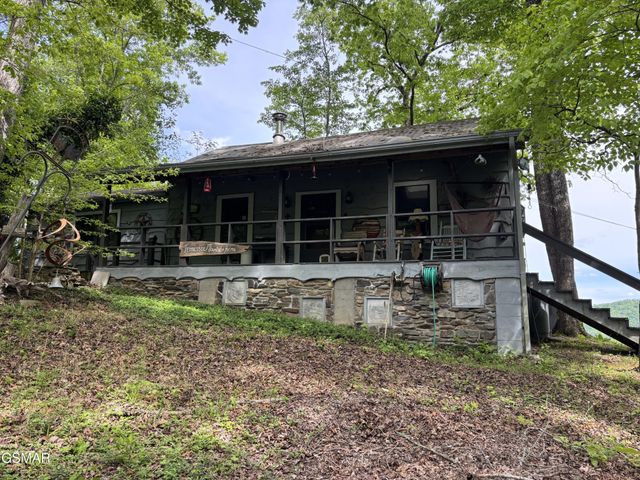 1450 Cabin Way, Del Rio, TN 37727