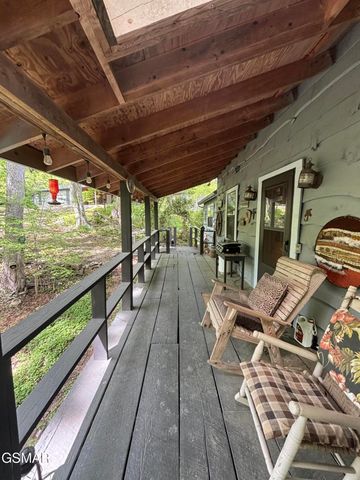 1450 Cabin Way, Del Rio, TN 37727