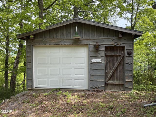 1450 Cabin Way, Del Rio, TN 37727