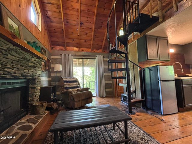 1450 Cabin Way, Del Rio, TN 37727