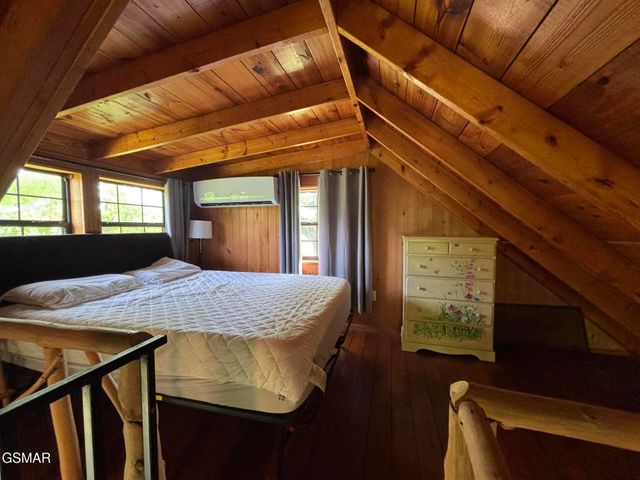 1450 Cabin Way, Del Rio, TN 37727