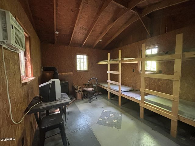1450 Cabin Way, Del Rio, TN 37727