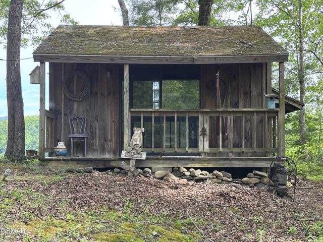 1450 Cabin Way, Del Rio, TN 37727