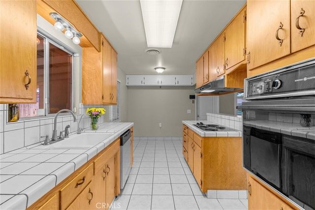 2671 El Camino, Turlock, CA 95380