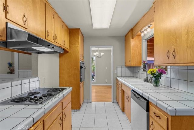 2671 El Camino, Turlock, CA 95380
