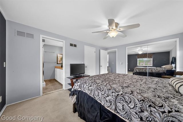 39423 Baroque Boulevard, Clinton Township, MI 48038