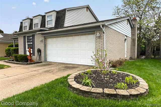39423 Baroque Boulevard, Clinton Township, MI 48038
