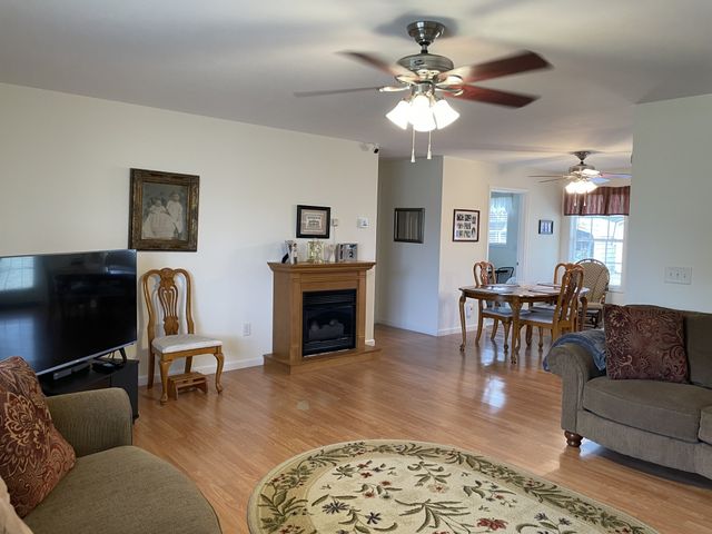 301 Rosson St, Summertown, TN 38483