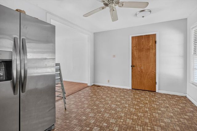 1204 Bales Street, Cleburne, TX 76033
