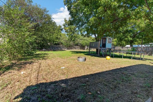 1204 Bales Street, Cleburne, TX 76033
