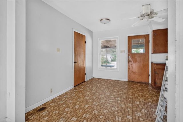 1204 Bales Street, Cleburne, TX 76033