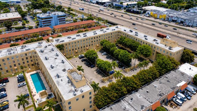 7400 W 20th Avenue 312, Hialeah, FL 33016