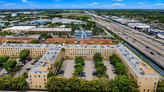 7400 W 20th Avenue 312, Hialeah, FL 33016