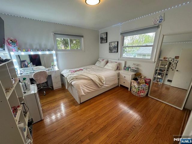 20 Elmwood Terrace, Cresskill, NJ 07626