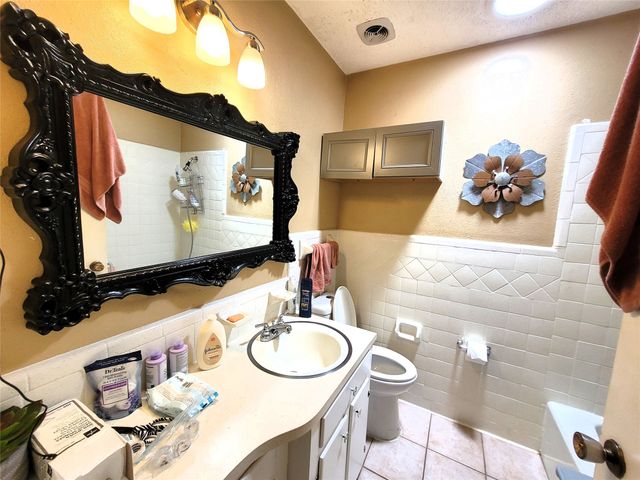 4124 Arroyo Trail, Lake Worth, TX 76135