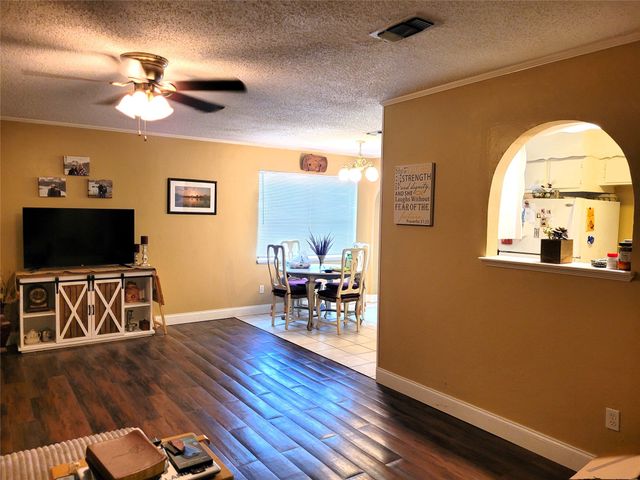 4124 Arroyo Trail, Lake Worth, TX 76135