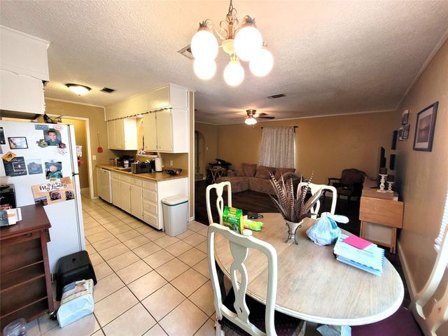 4124 Arroyo Trail, Lake Worth, TX 76135