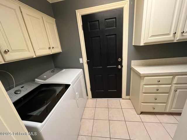 1302 Itasca Street, Plainview, TX 79072