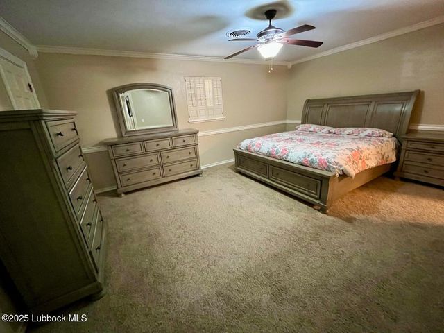 1302 Itasca Street, Plainview, TX 79072