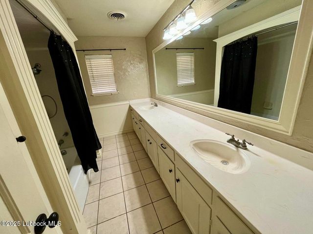 1302 Itasca Street, Plainview, TX 79072