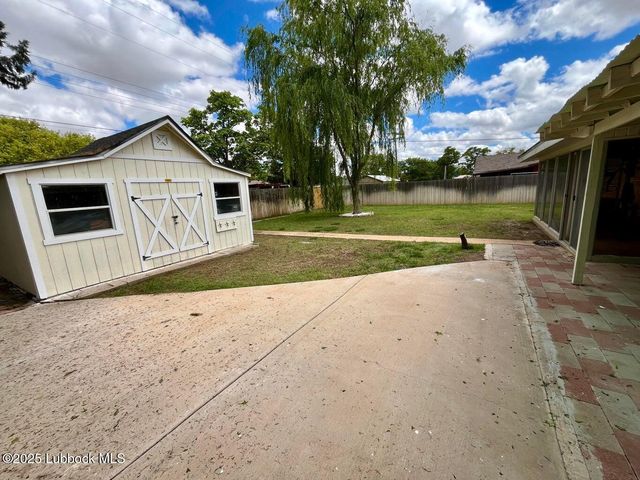 1302 Itasca Street, Plainview, TX 79072