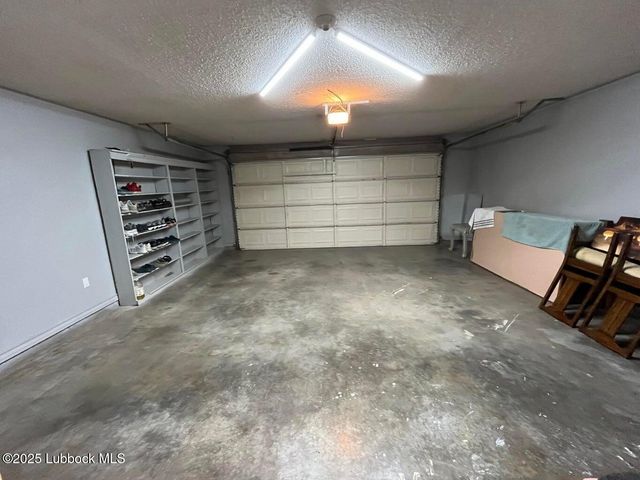 1302 Itasca Street, Plainview, TX 79072