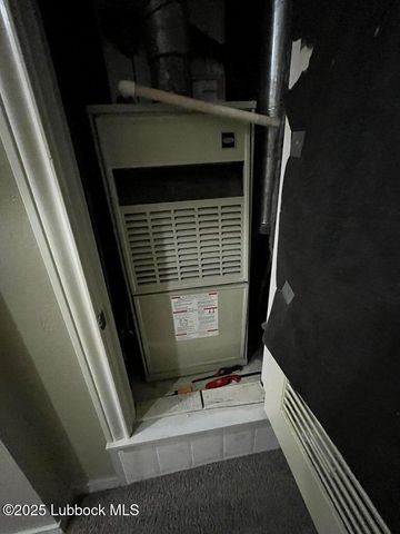 1302 Itasca Street, Plainview, TX 79072